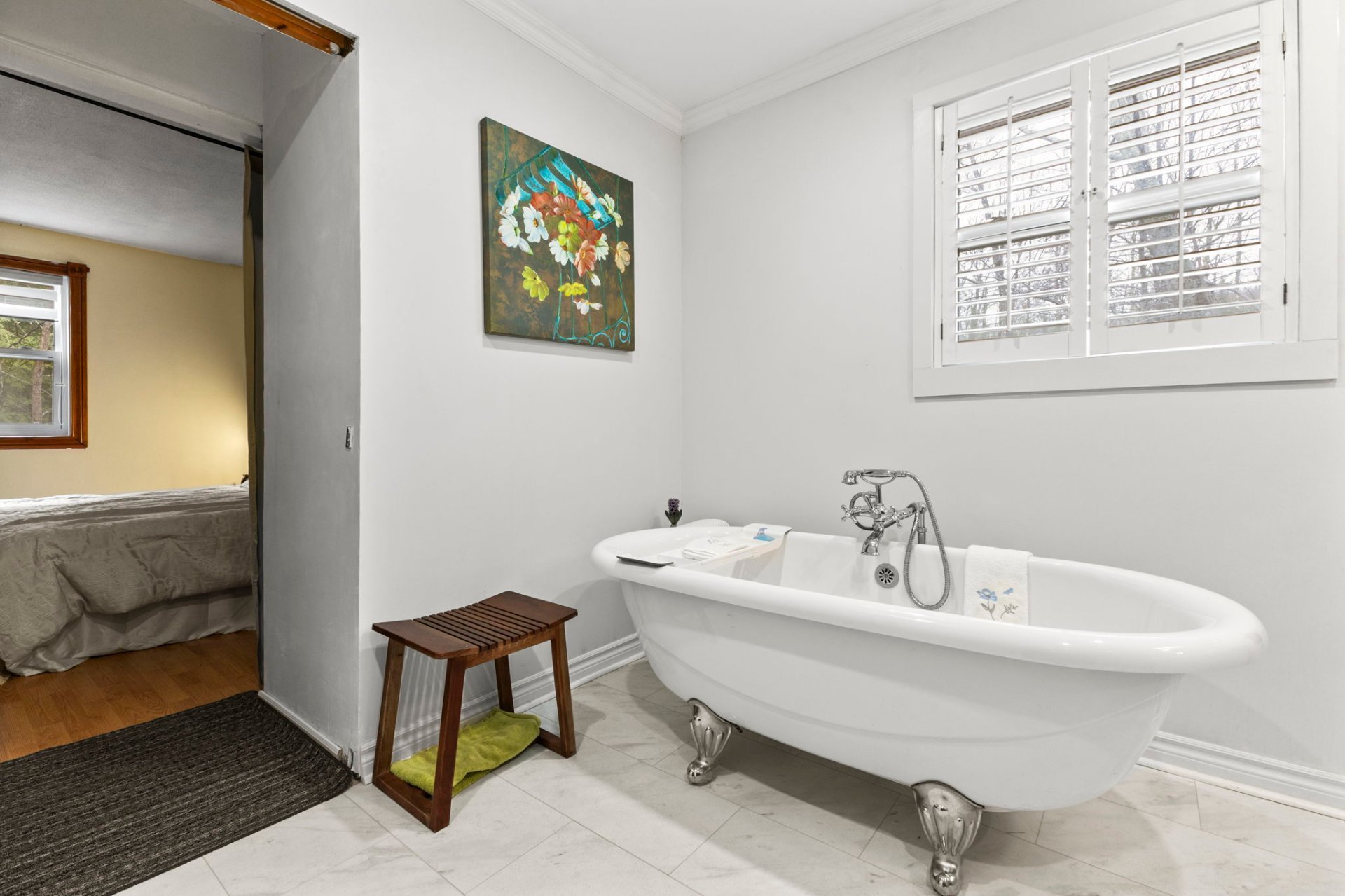 Ensuite bathroom