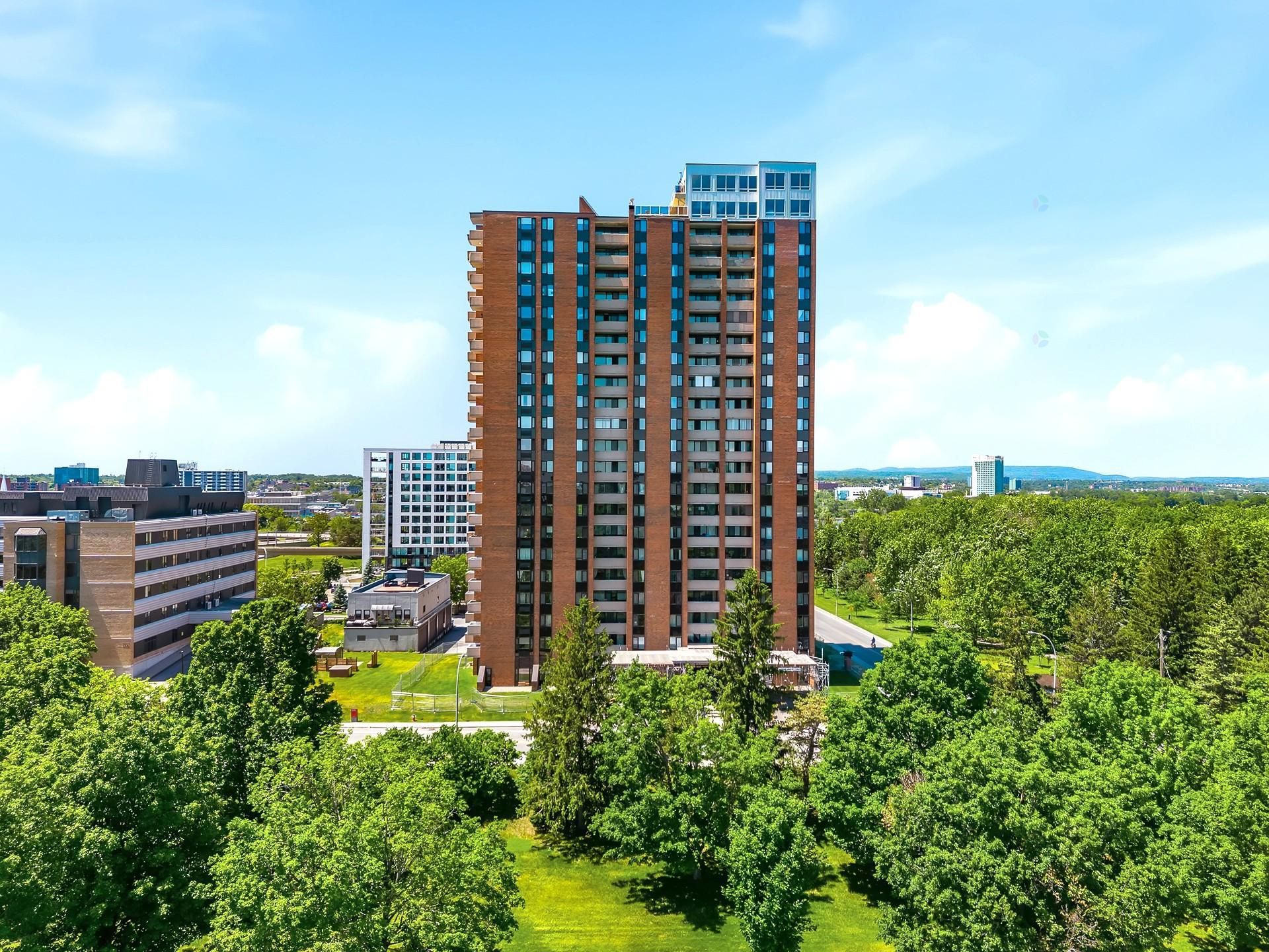 285 Rue Laurier 405