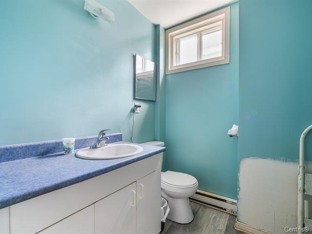 Powder room