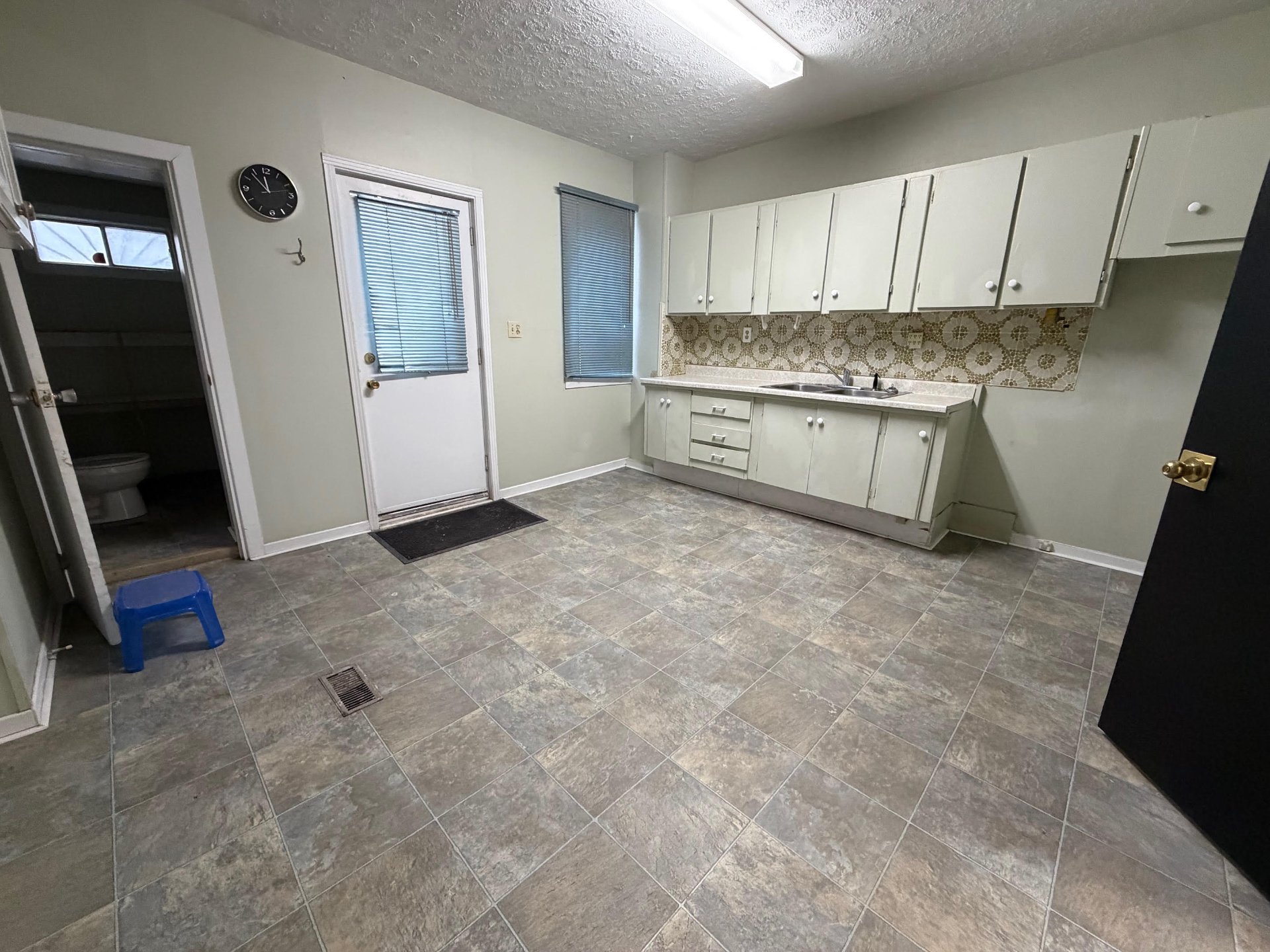 Commerce - local commercial