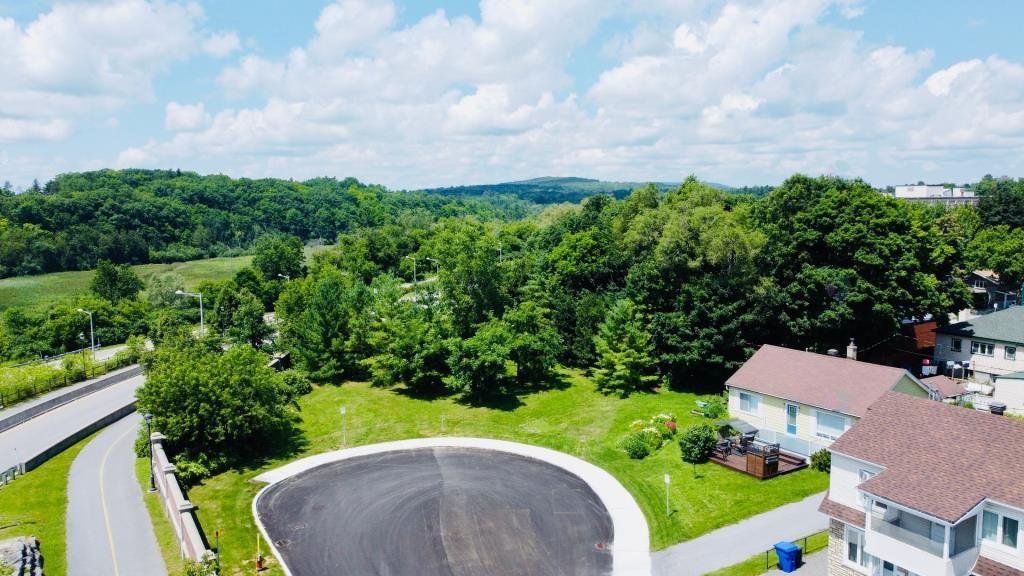 Land/Lot