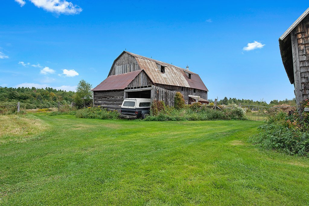 Barn