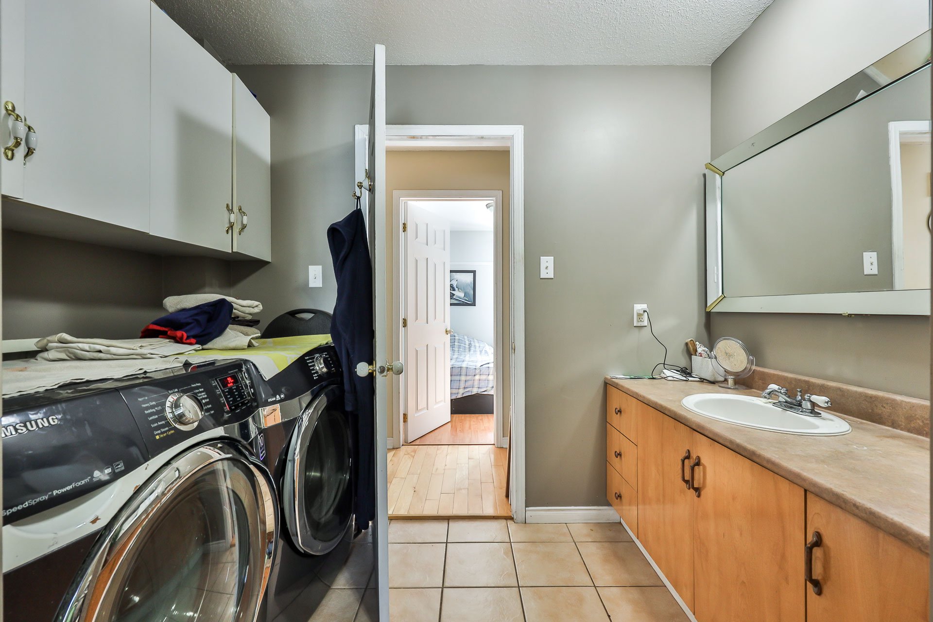 Salle de bains - Laveuse -sécheuse