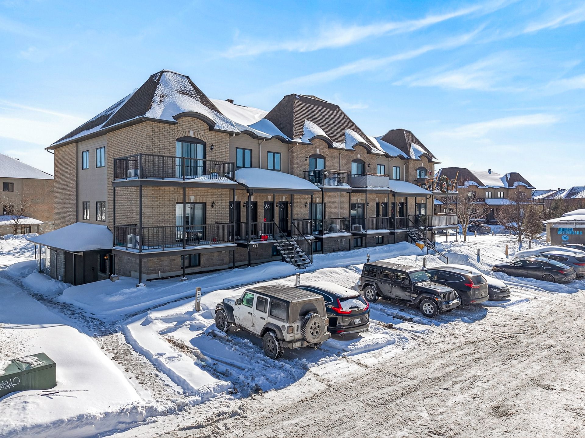 645 Boul. des Grives 2