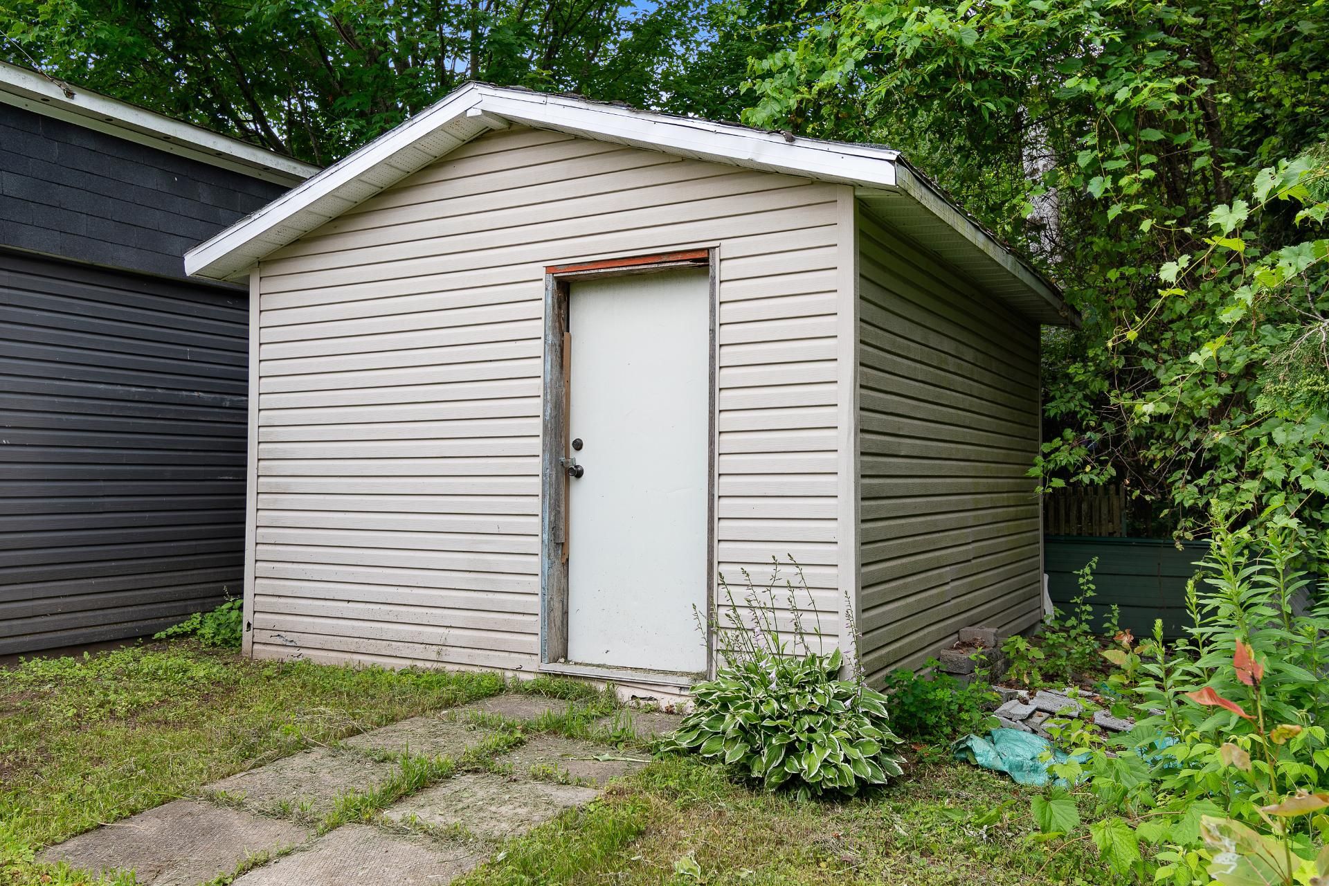 Shed