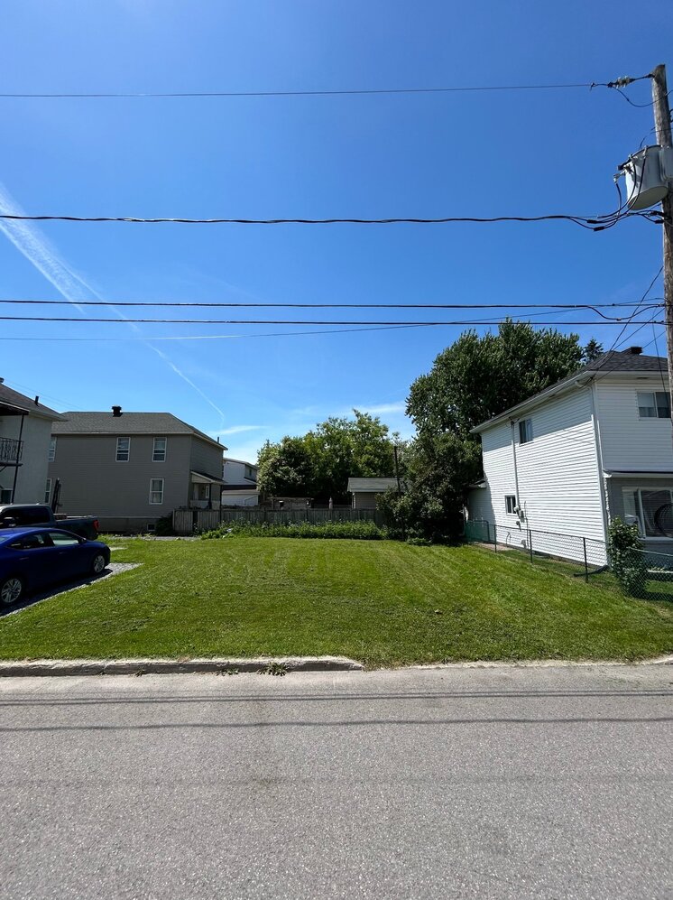 8 Rue St-Pierre 