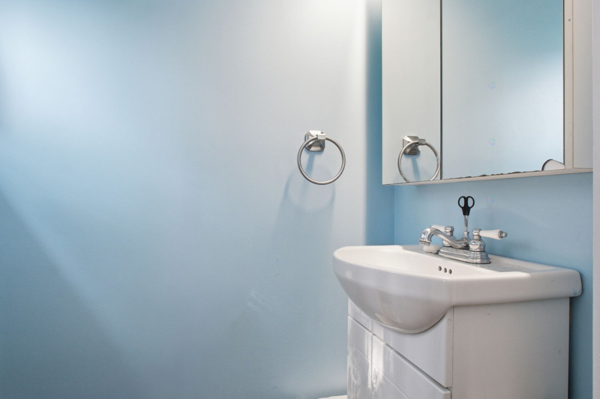 Powder room
