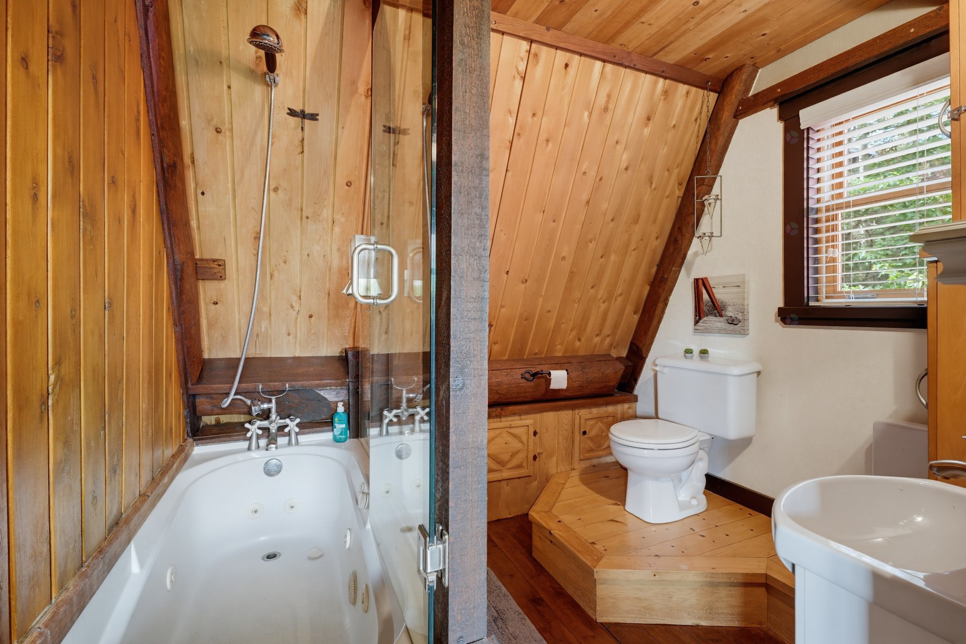 Ensuite bathroom