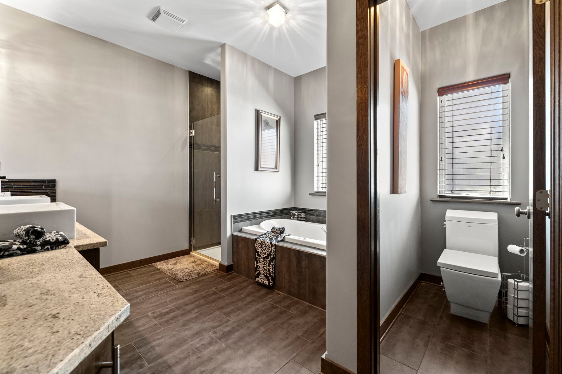 Salle de bains attenante à la CCP