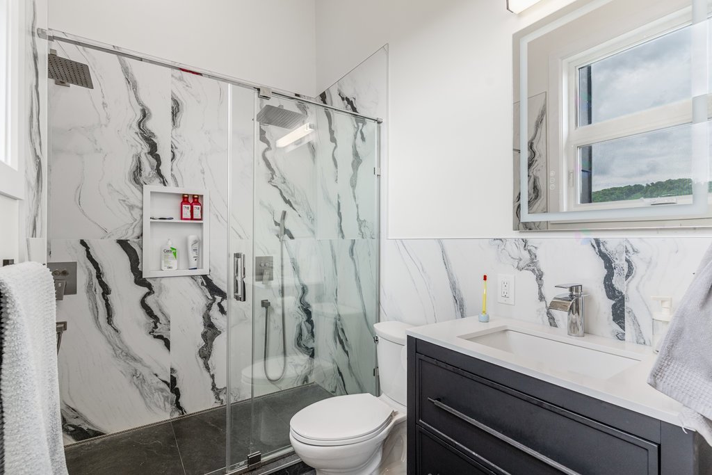 Salle de bains attenante à la CCP
