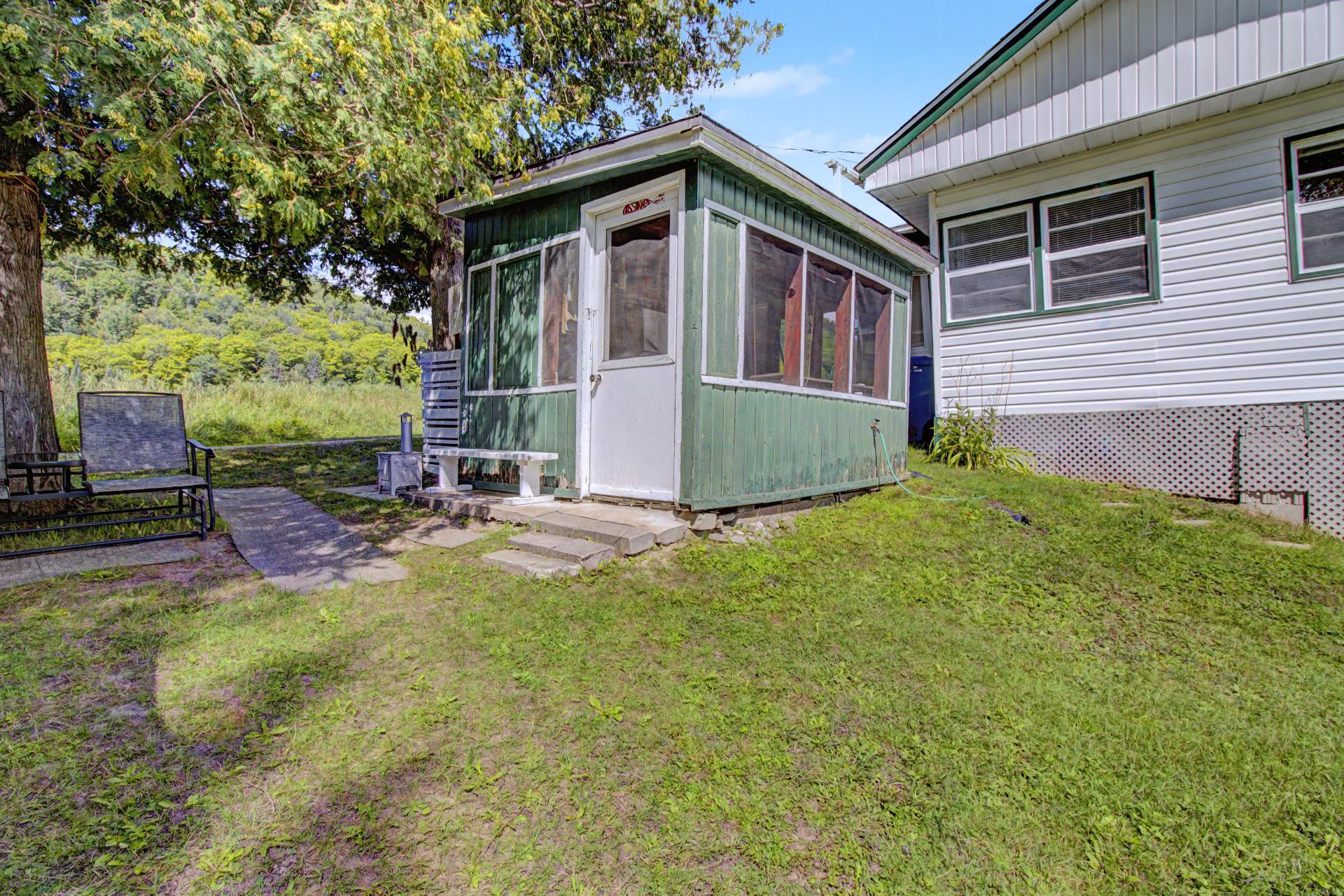 Shed