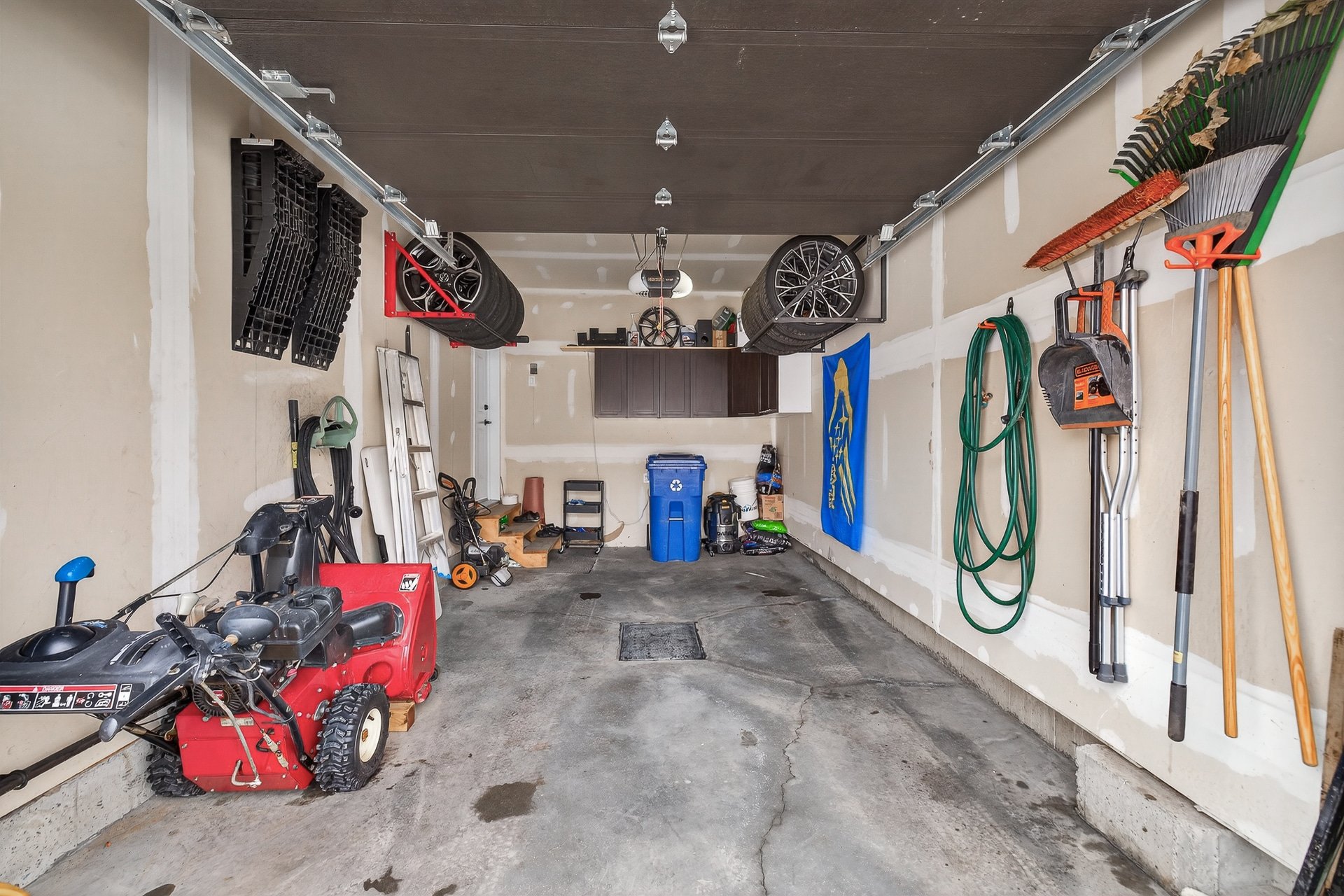 Garage - avec rangement