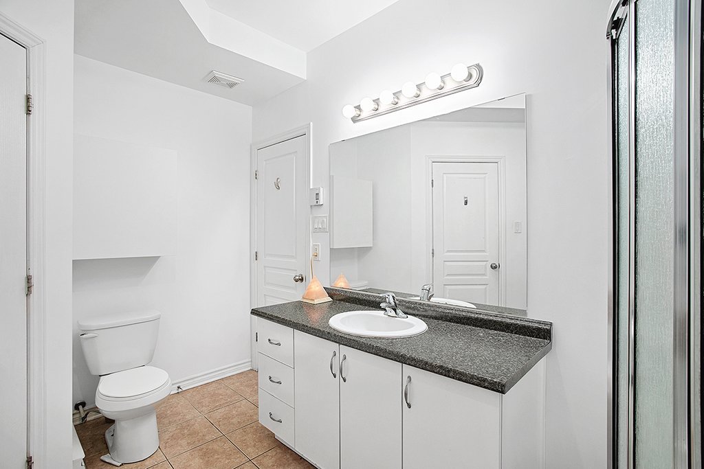 Ensuite bathroom