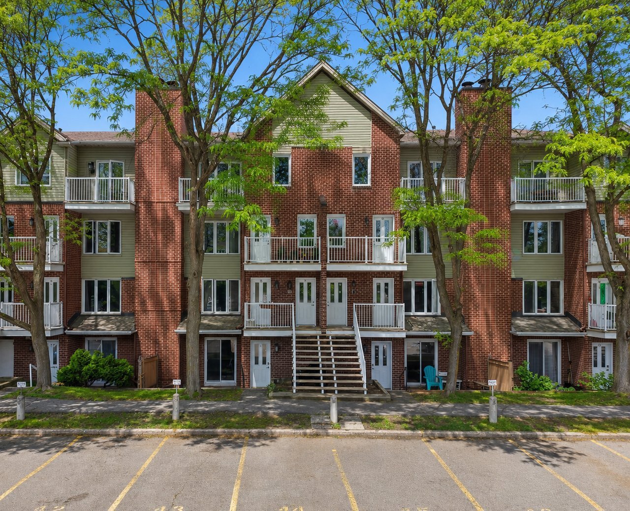 115 Av. des Jonquilles 9