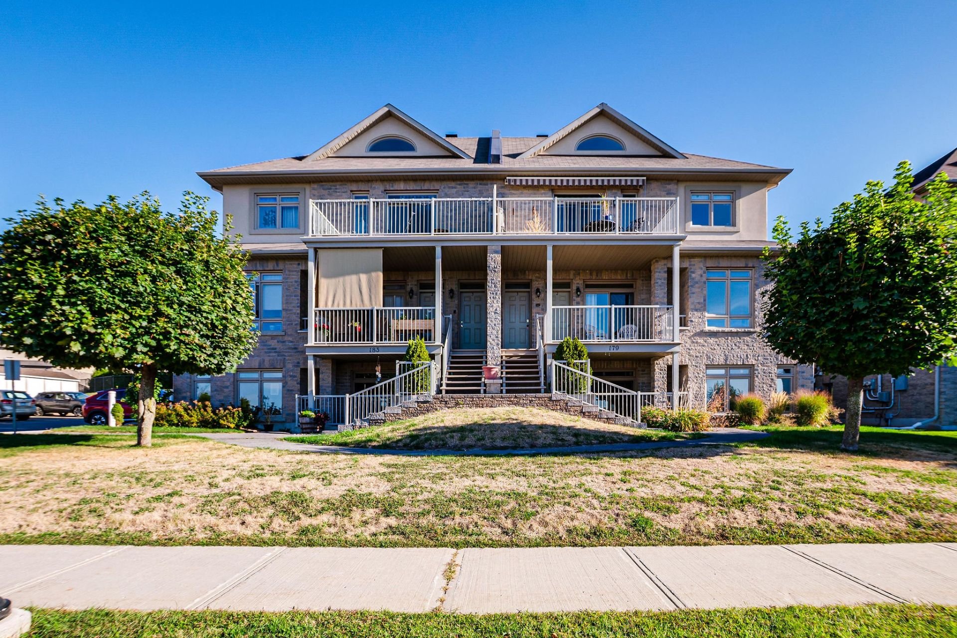 179 Rue de la Fabrique 2