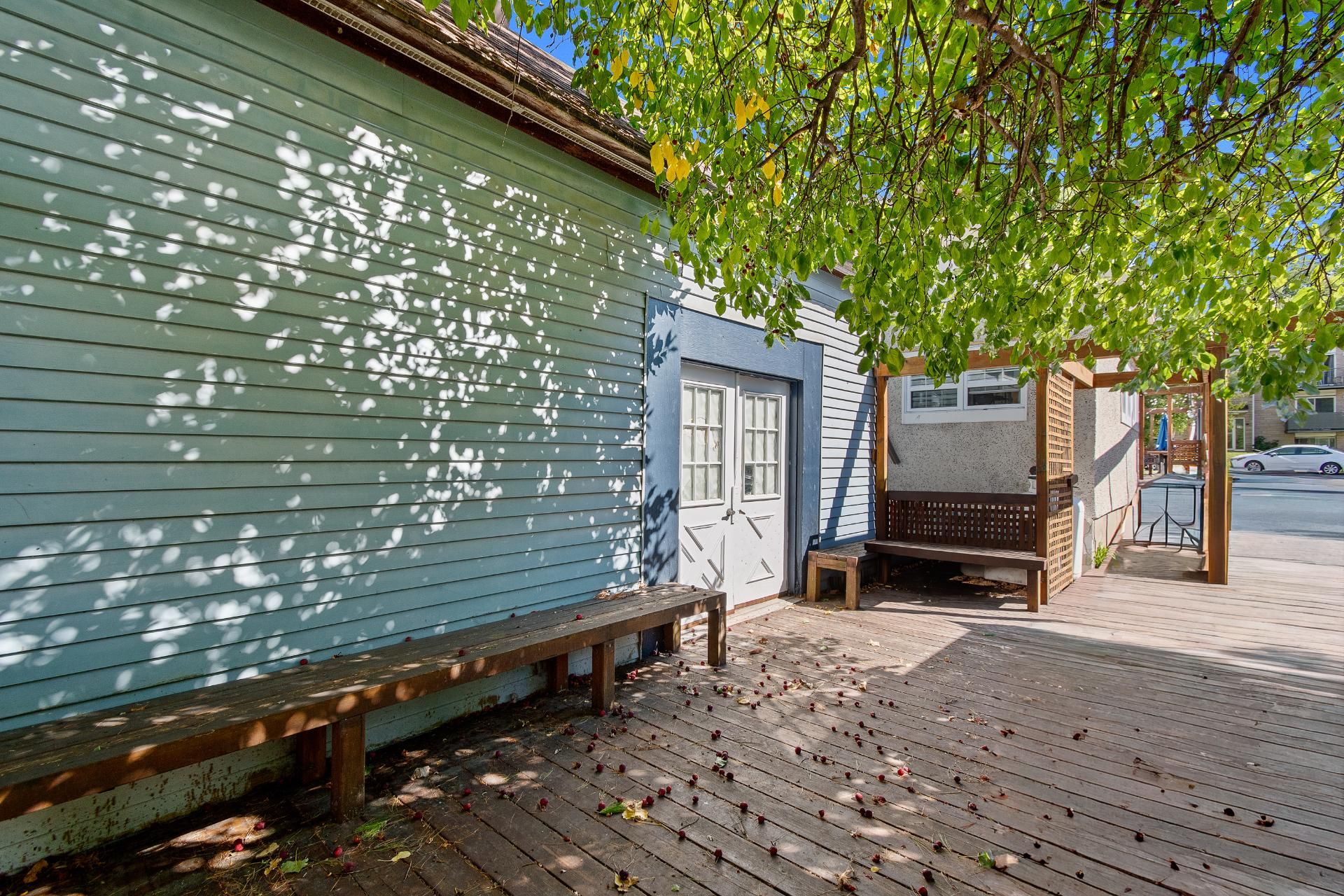 Shed