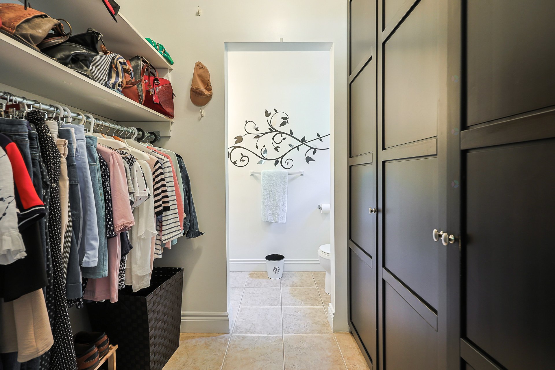 Walk-in closet