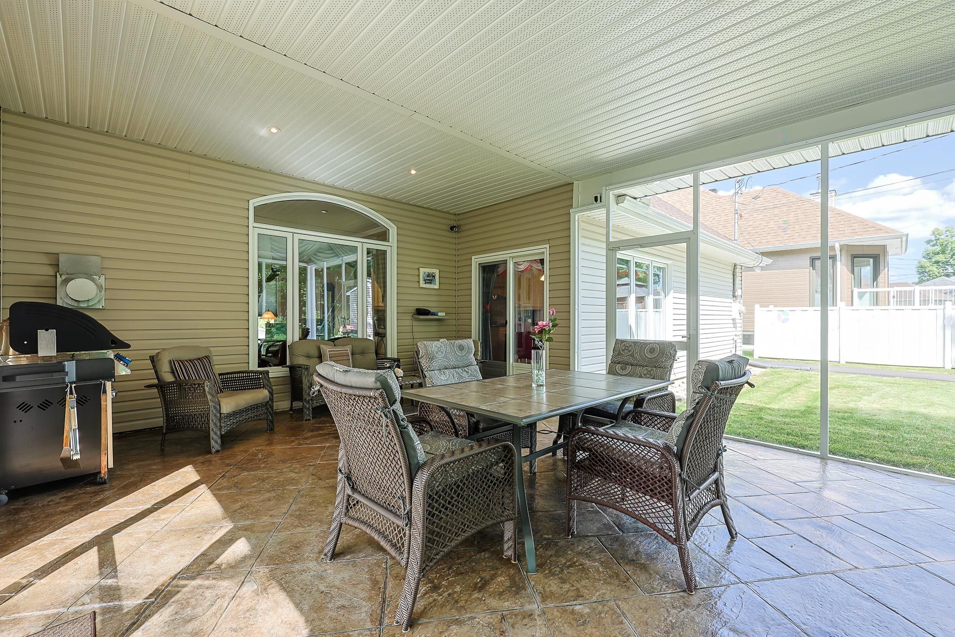 Solarium/Sunroom