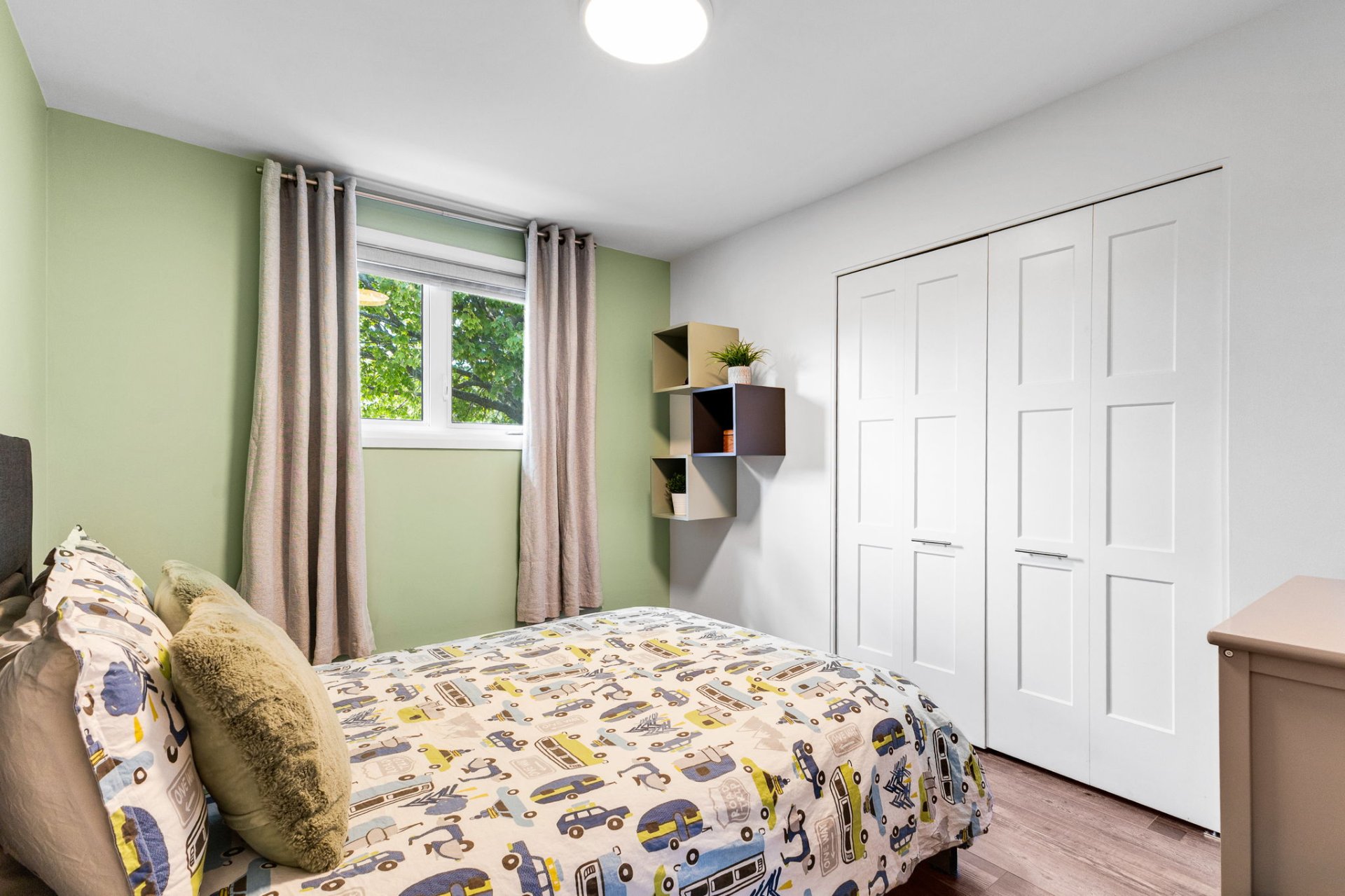 Bedroom