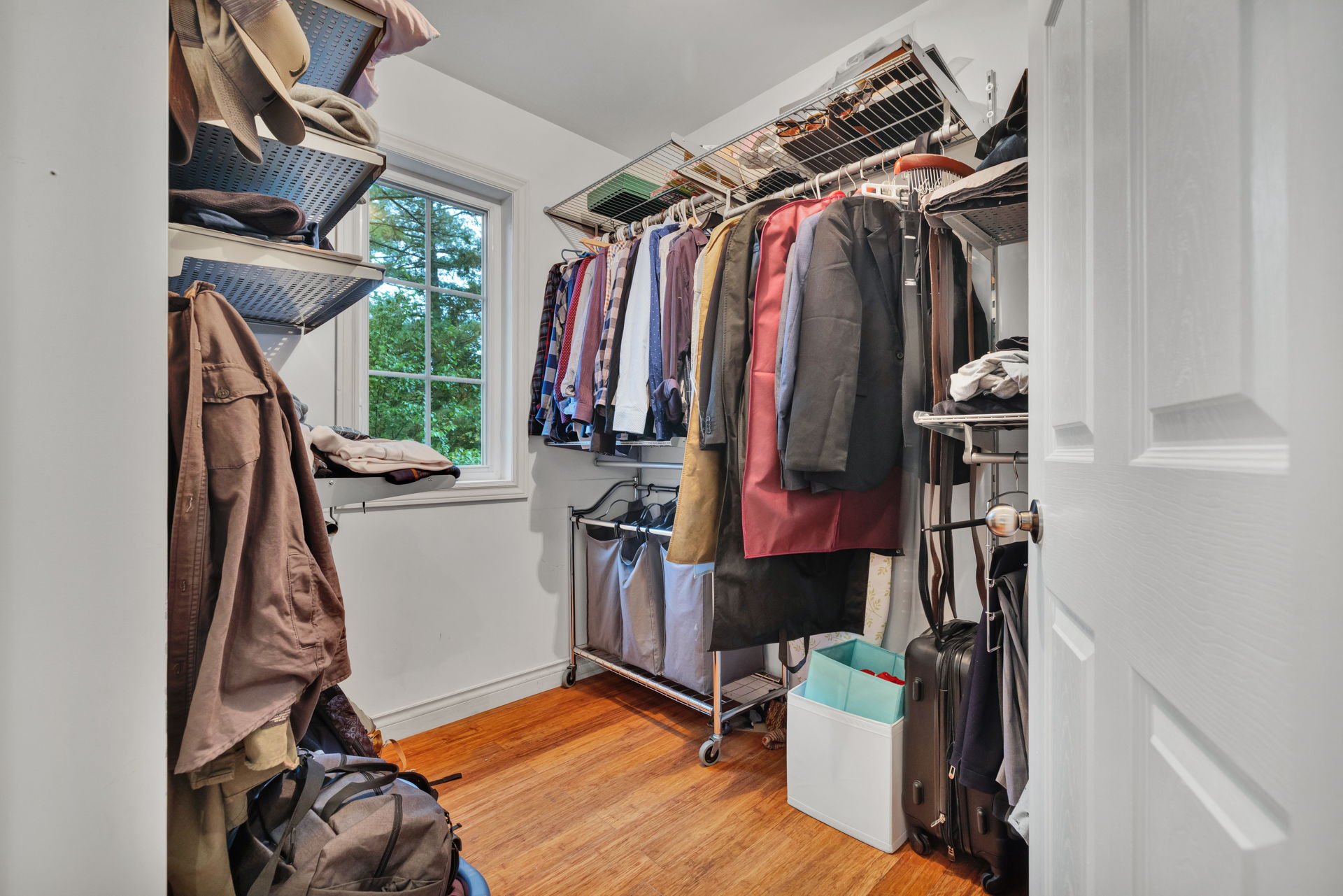 Walk-in closet