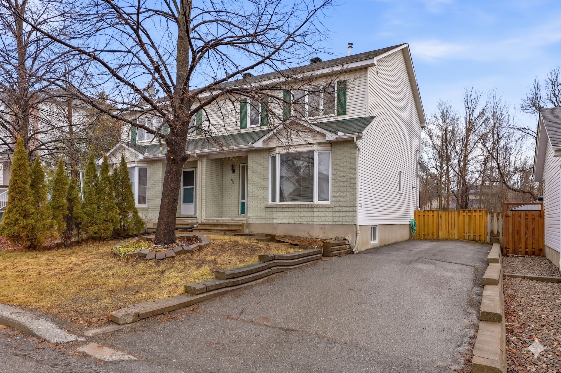 98 Rue Édouard-Gagnon 