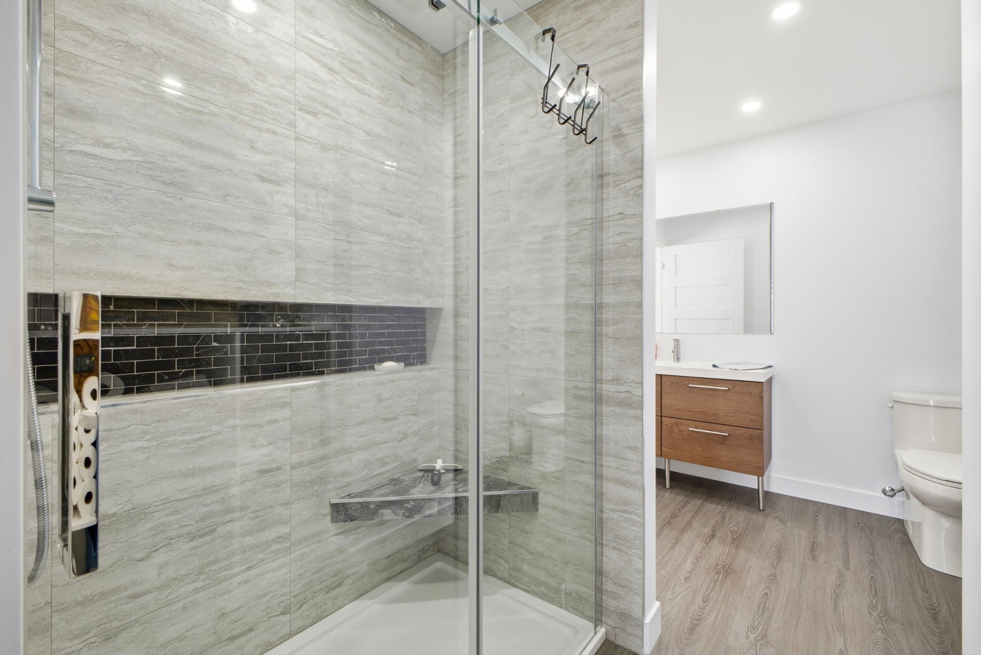 Salle de bains attenante à la CCP