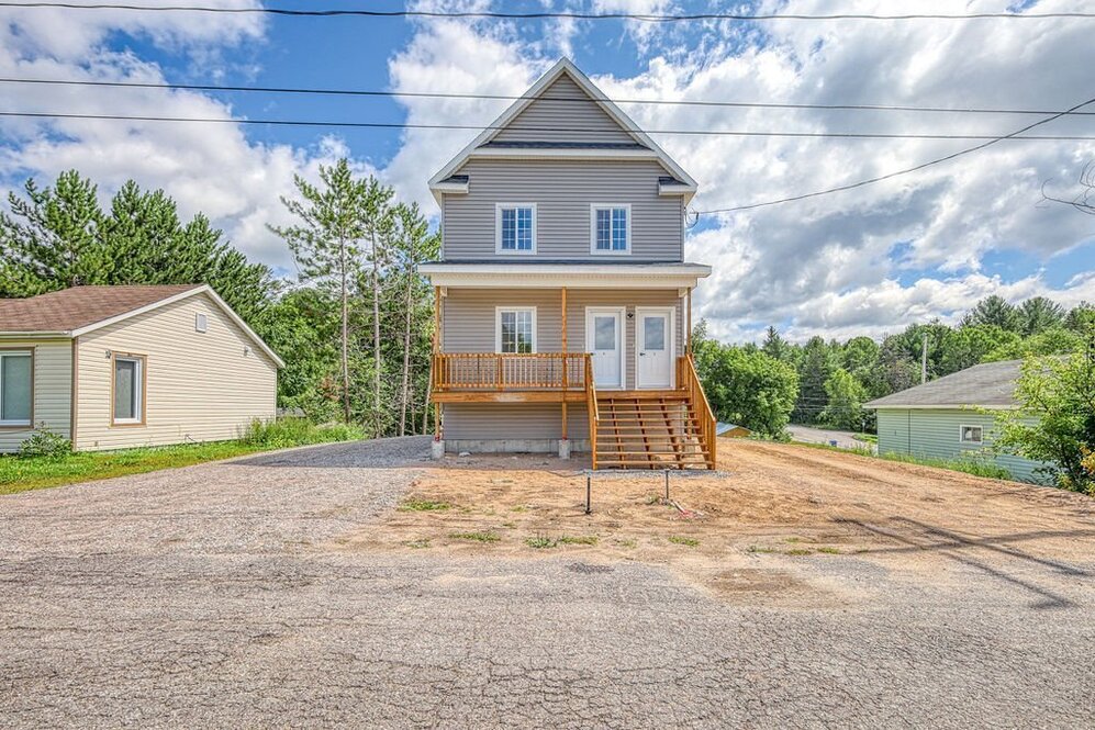 193 Rue Champagne 