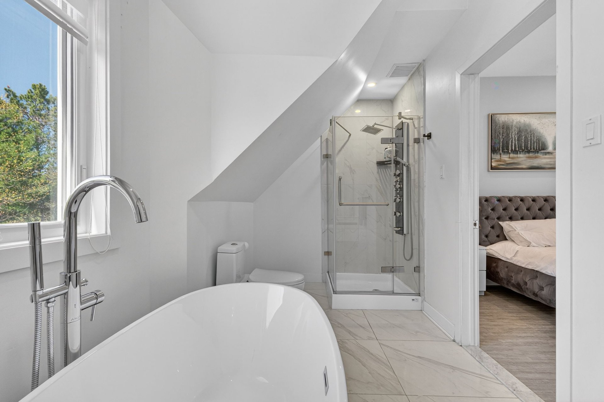 Salle de bains attenante à la CCP