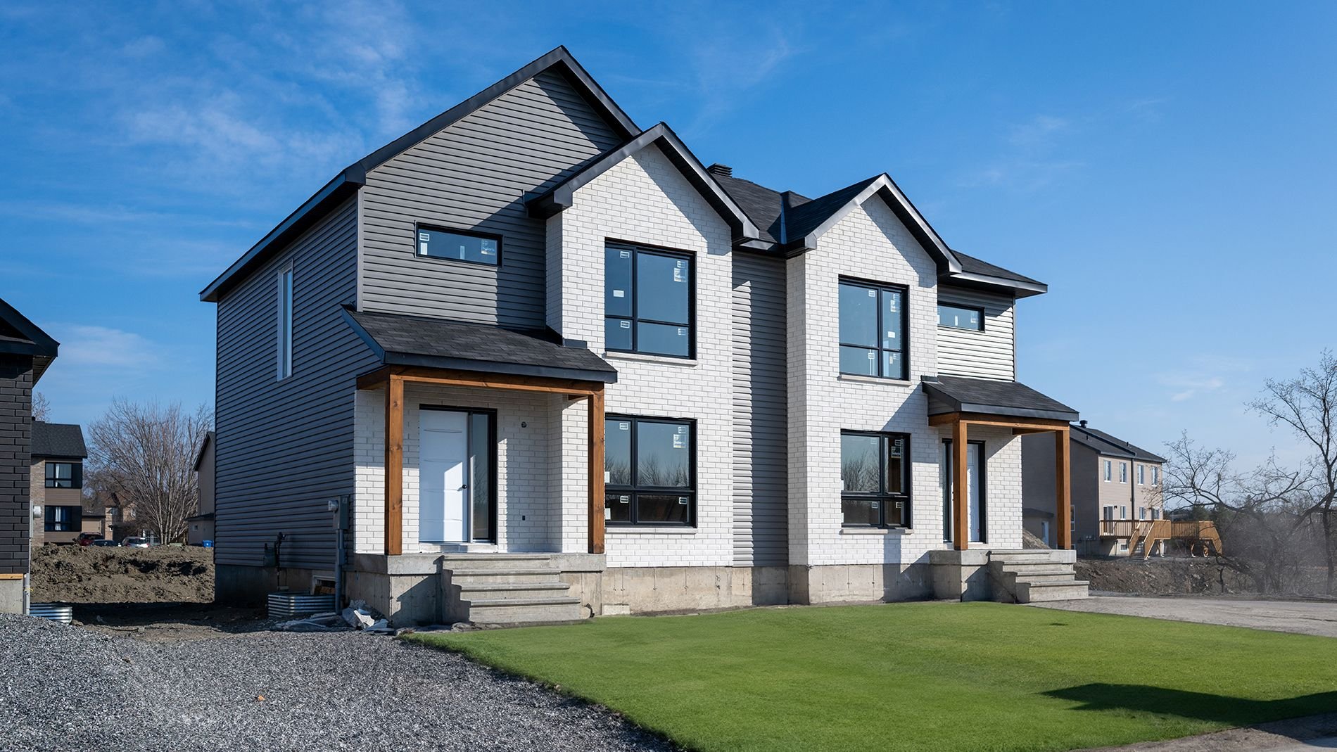 Façade - Les photos sont à titre illustratif seulement