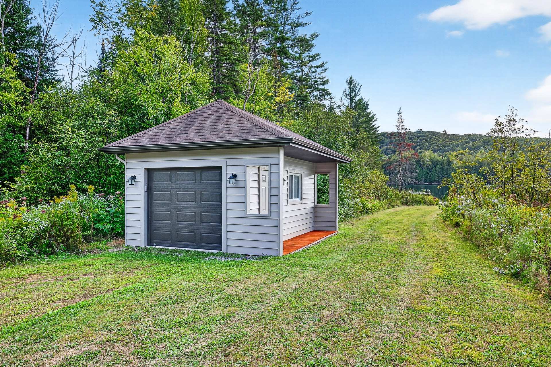 Remise - Près du lac