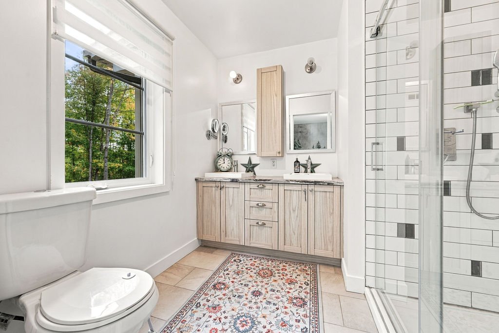 Ensuite bathroom