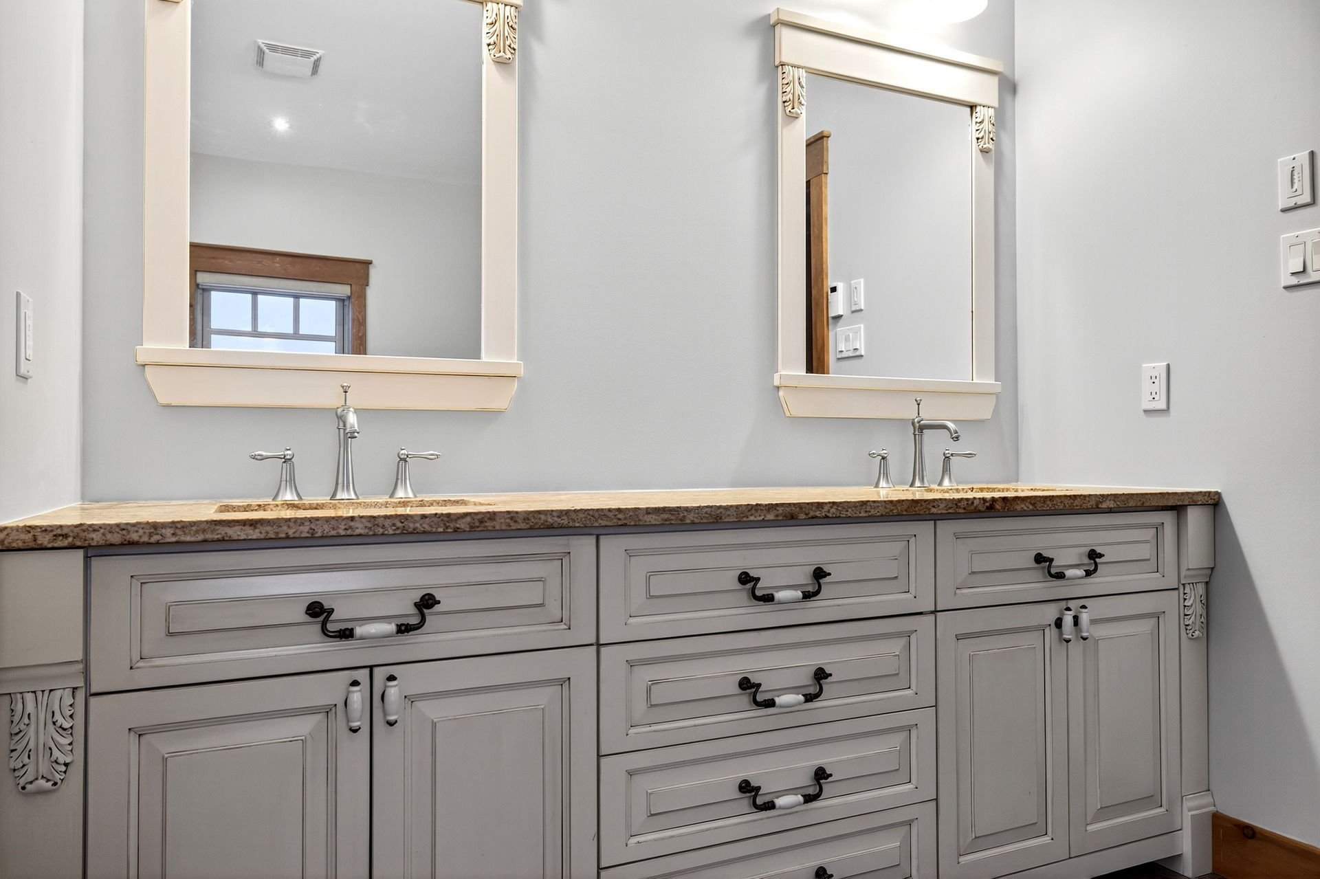 Ensuite bathroom