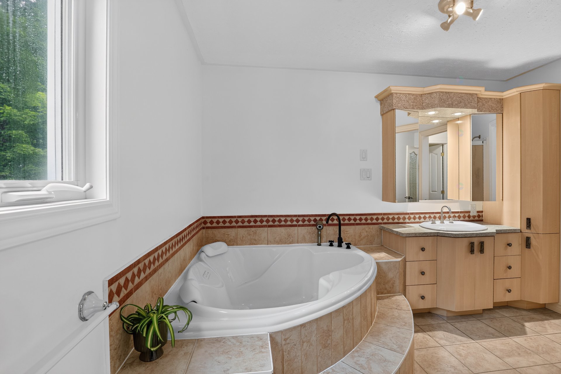 Ensuite bathroom