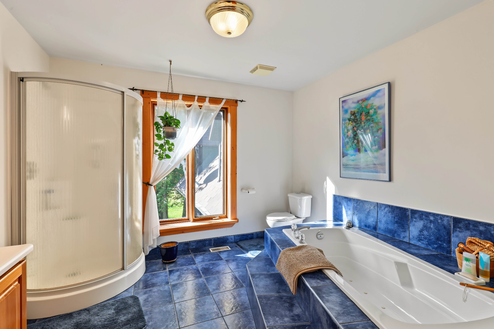 Ensuite bathroom