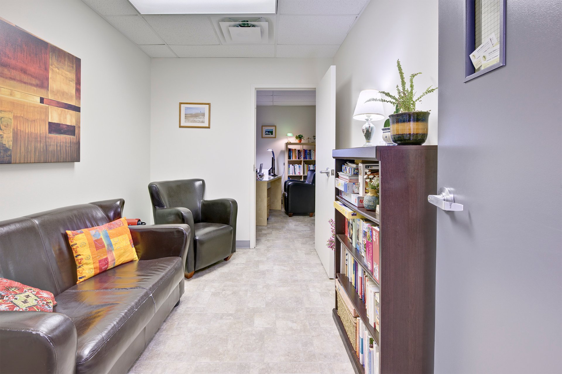 430 Boul. de l'Hôpital 300