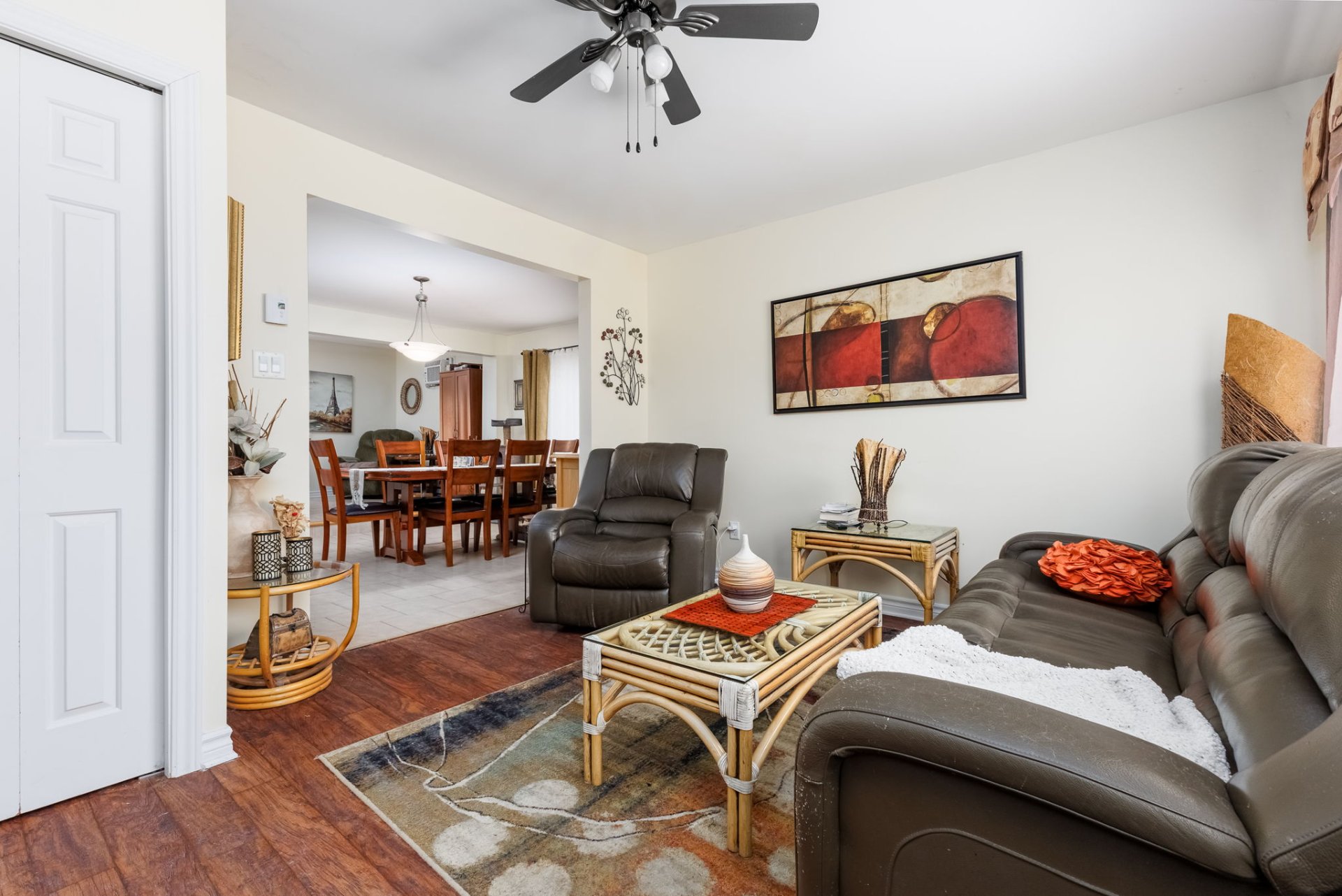 Living room - Unit A