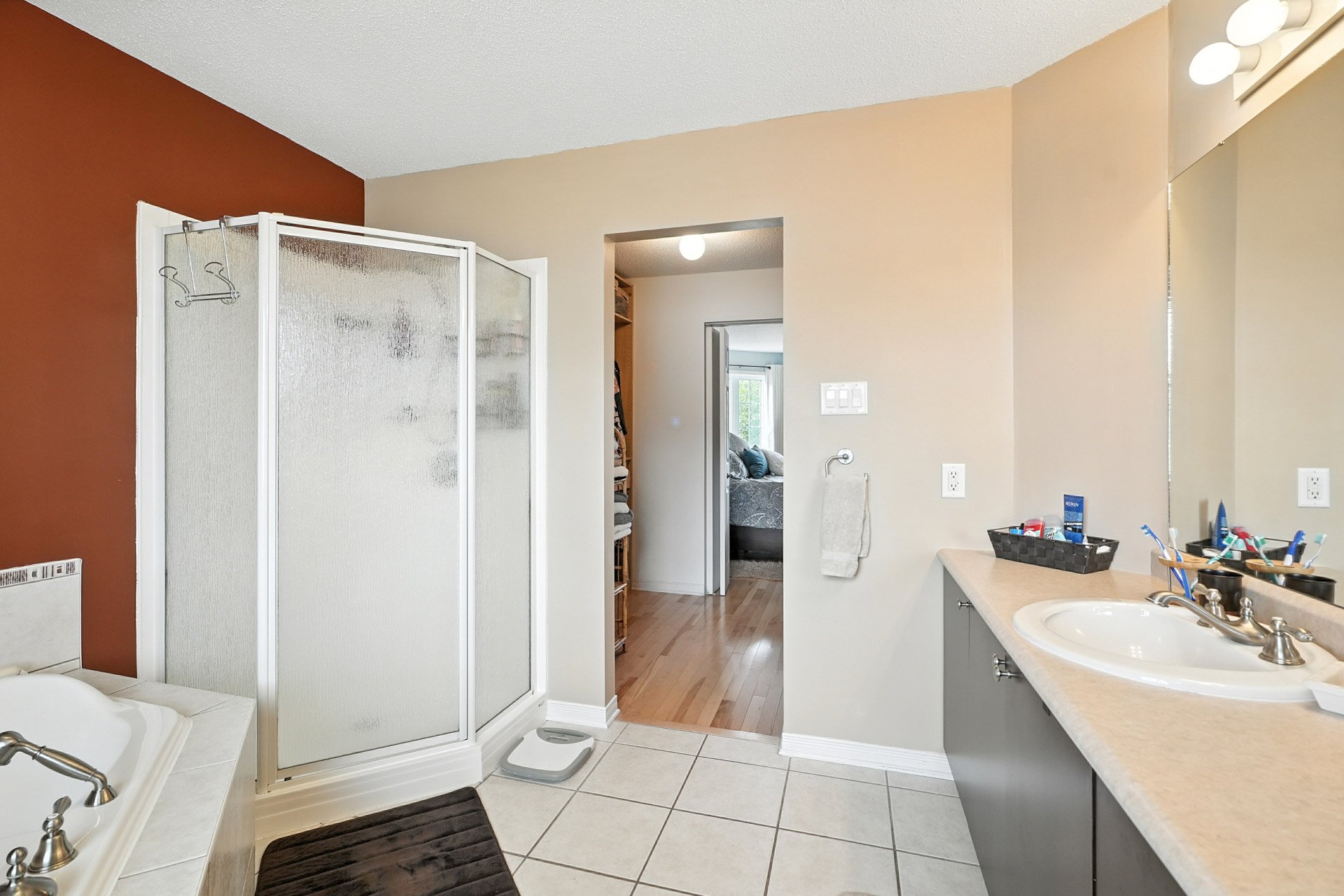 Salle de bains attenante à la CCP