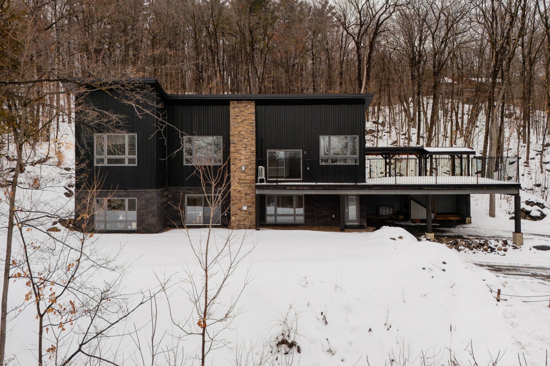 1094 Ch. de la Montagne 