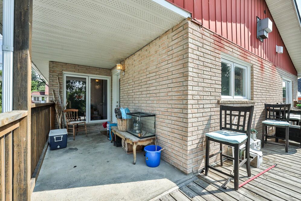 Extérieur - galerie et entrée pour RDC #315