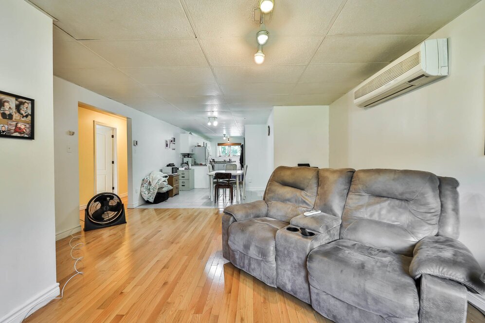 Salon - sous-sol #315A