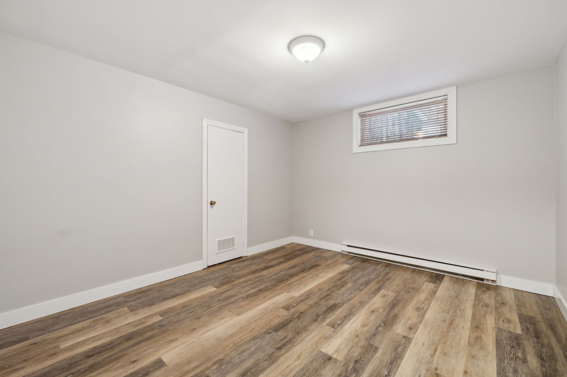 Intergenerational - bedroom