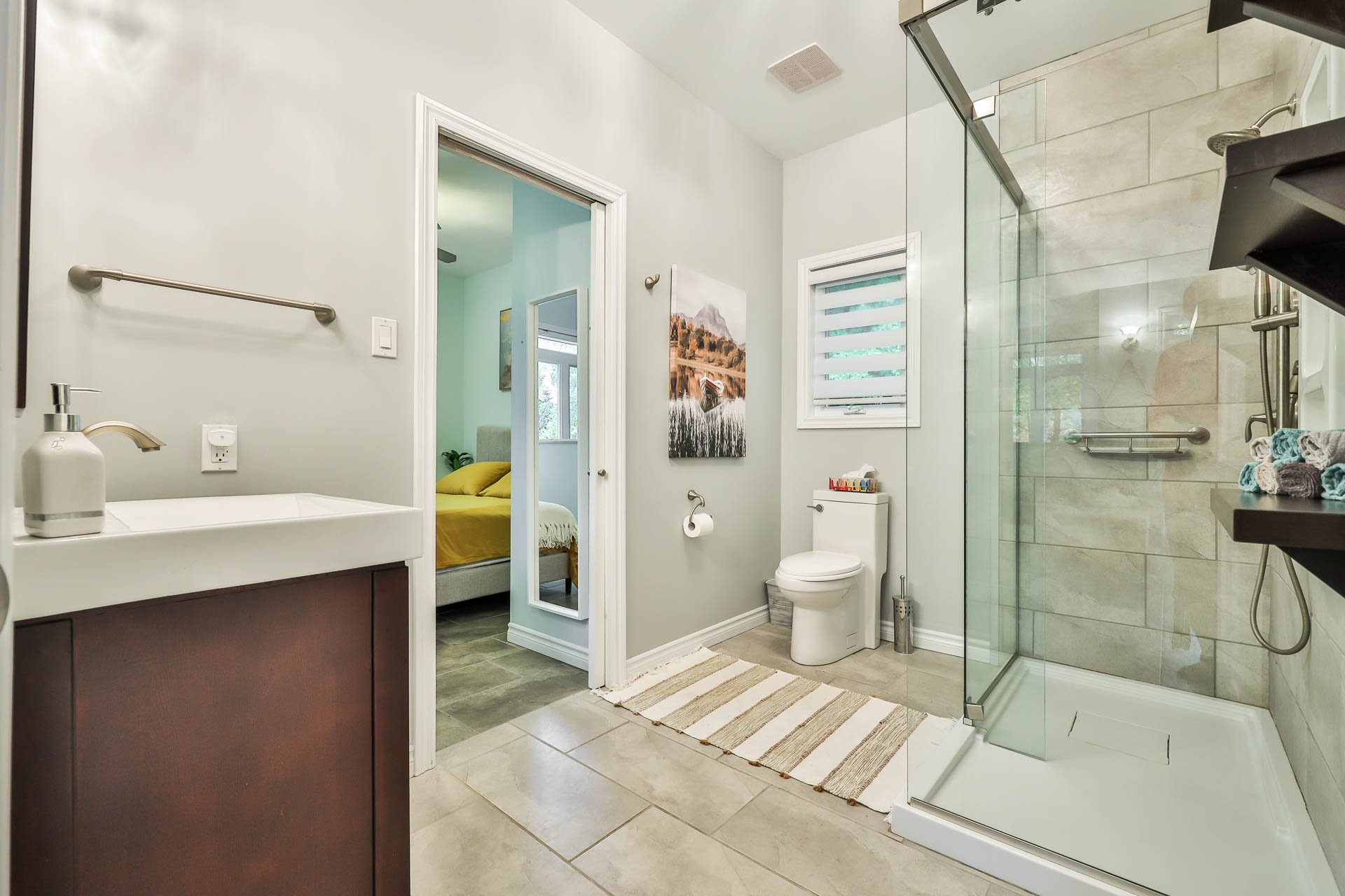 Salle de bains attenante à la CCP