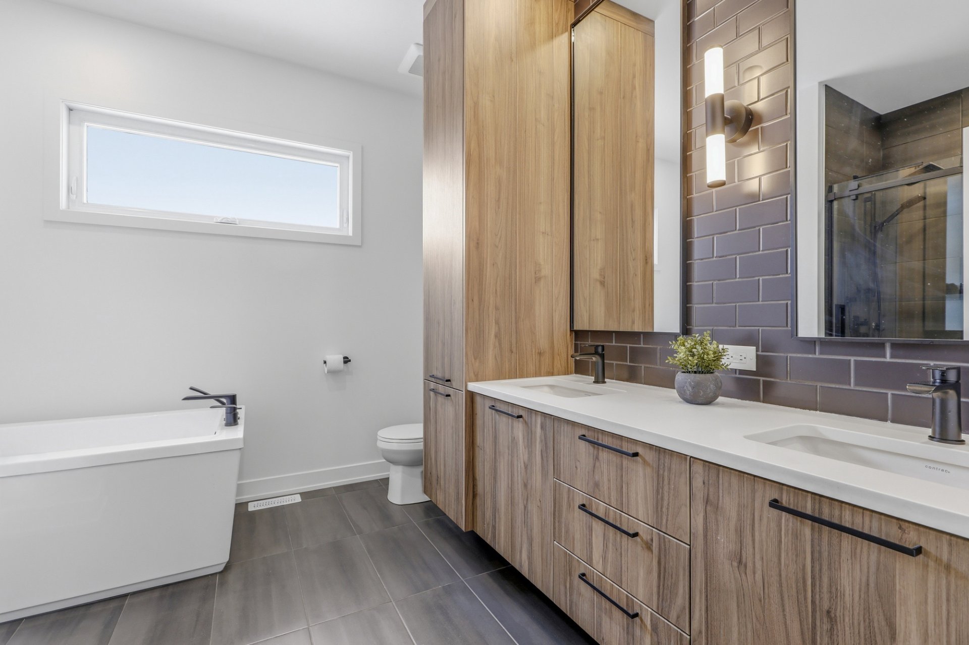 Salle de bains attenante à la CCP