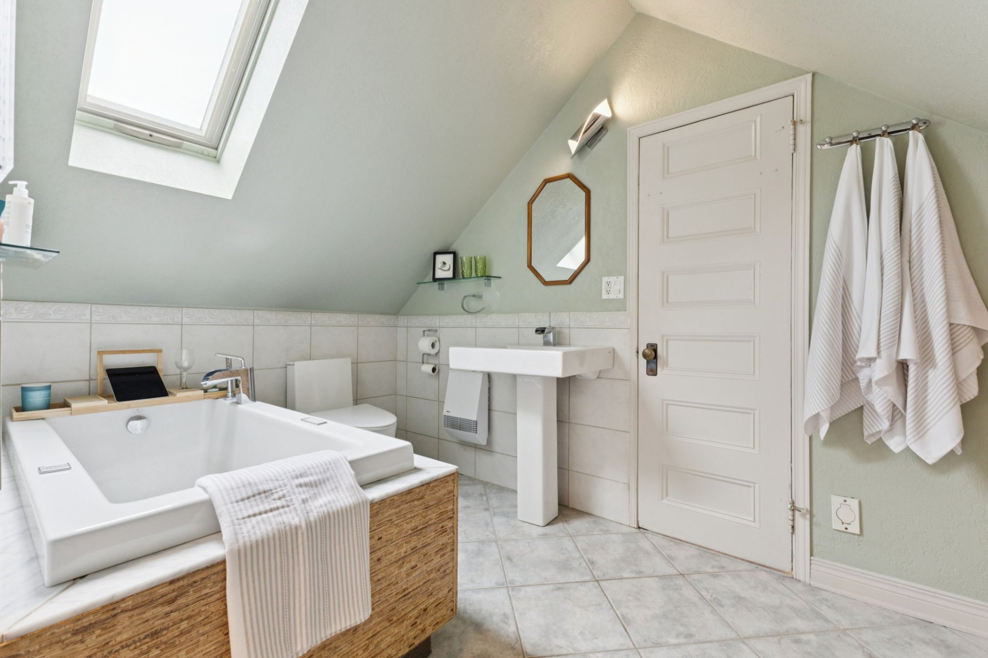 Salle de bains attenante à la CCP