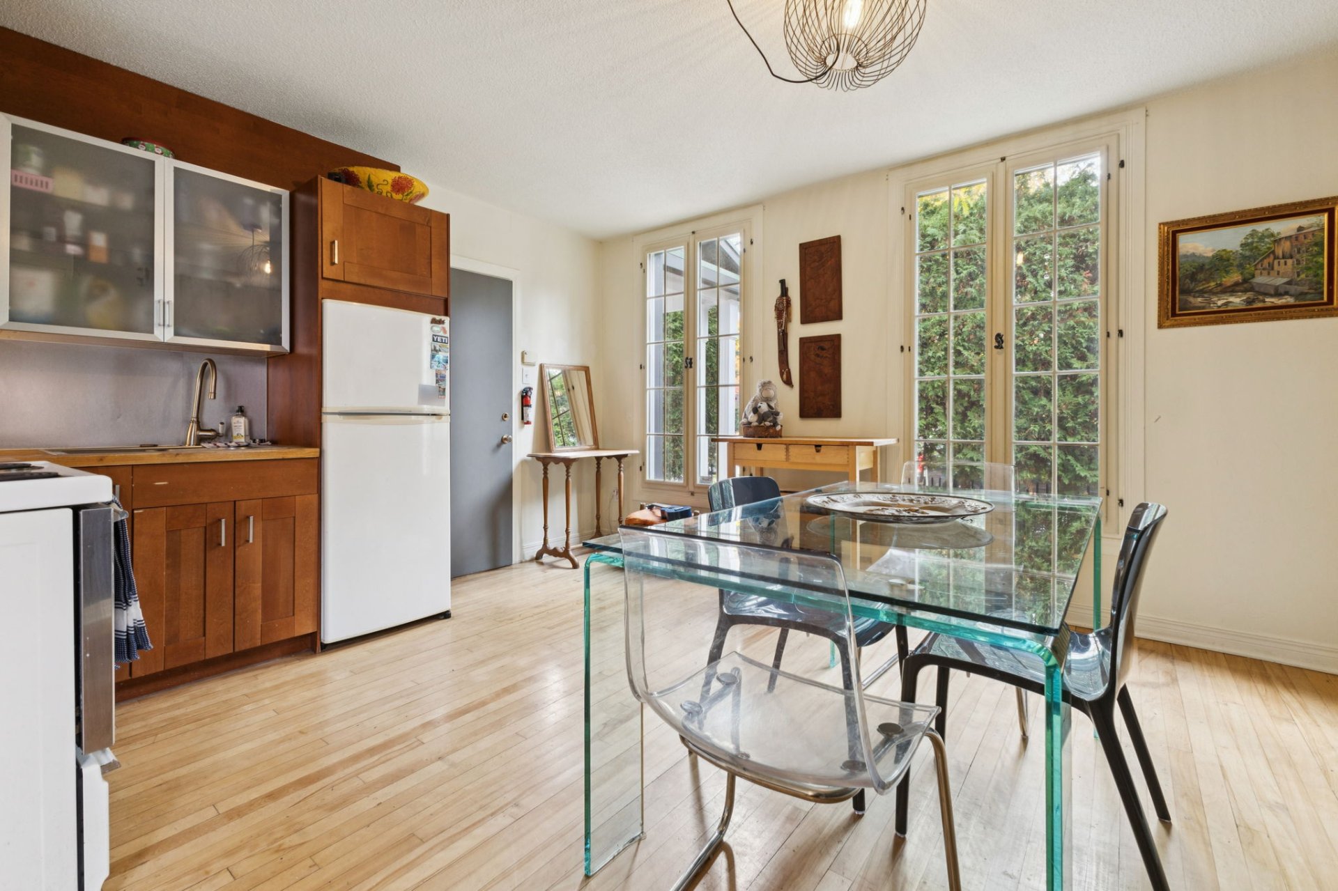 Salle à manger - app 1