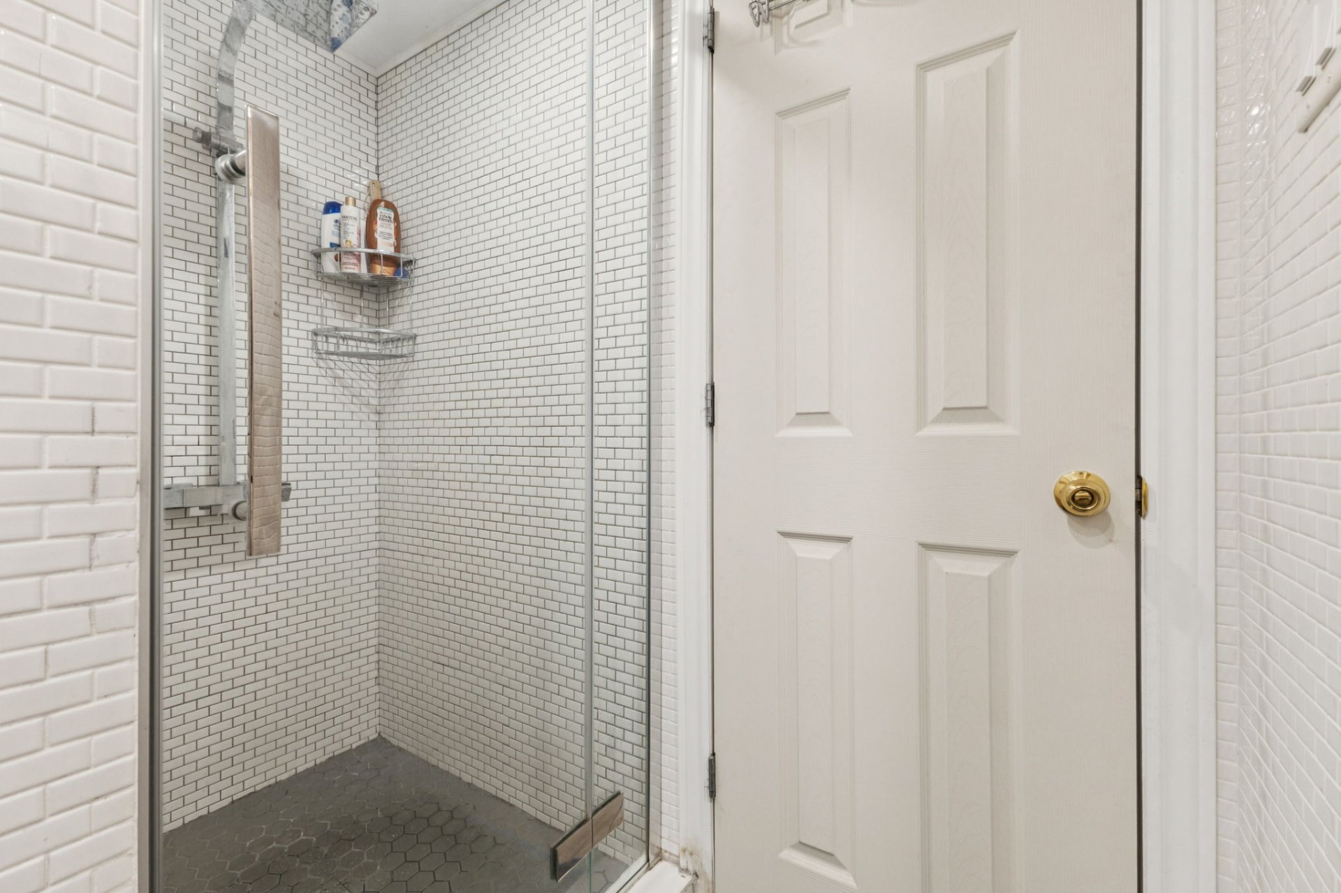 Salle de bains - app 1