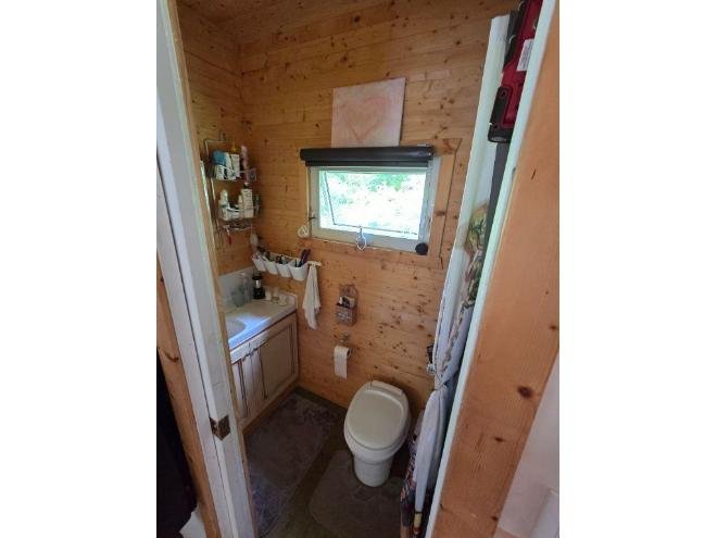 Bathroom - With shower