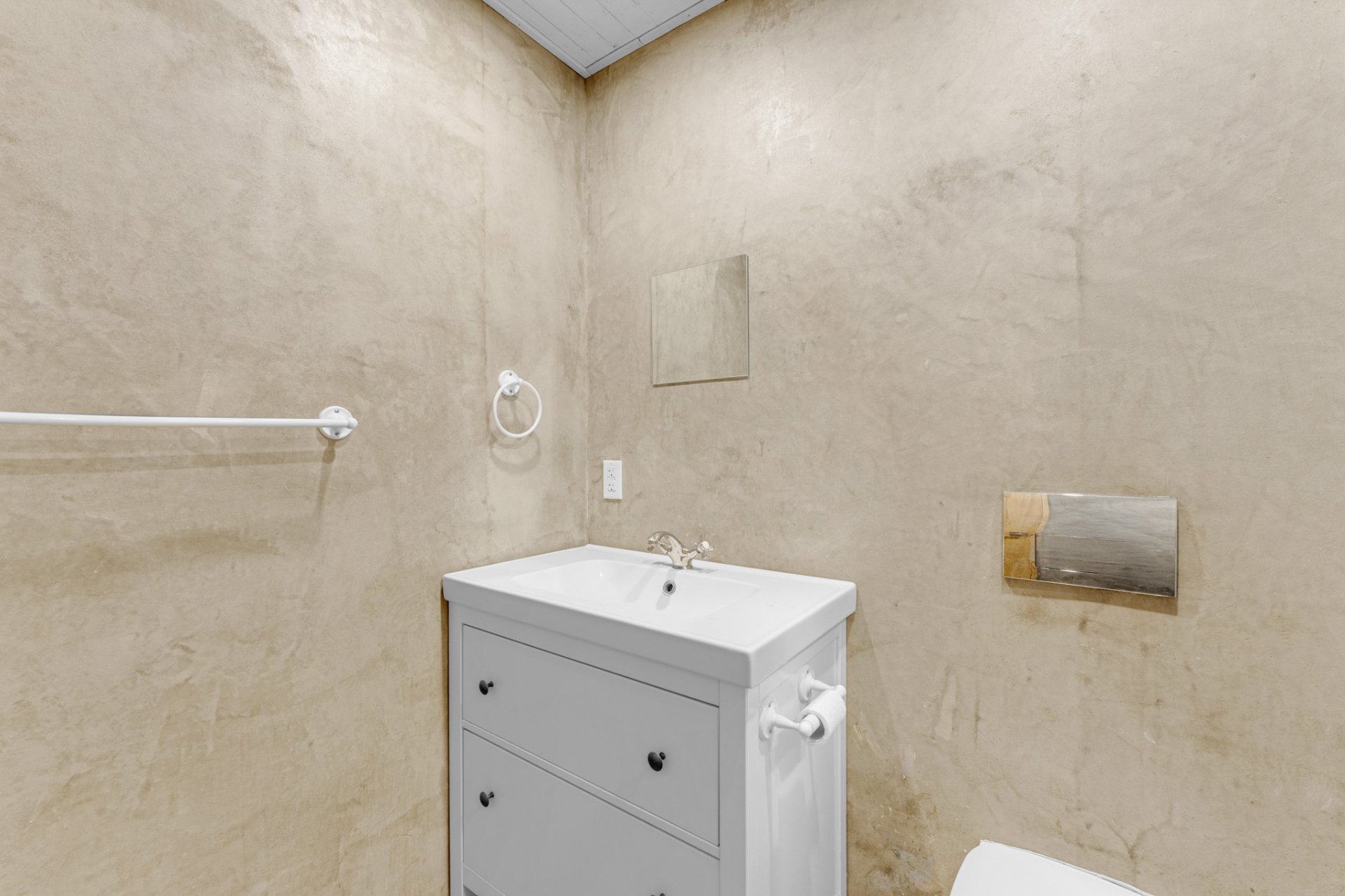 Ensuite bathroom