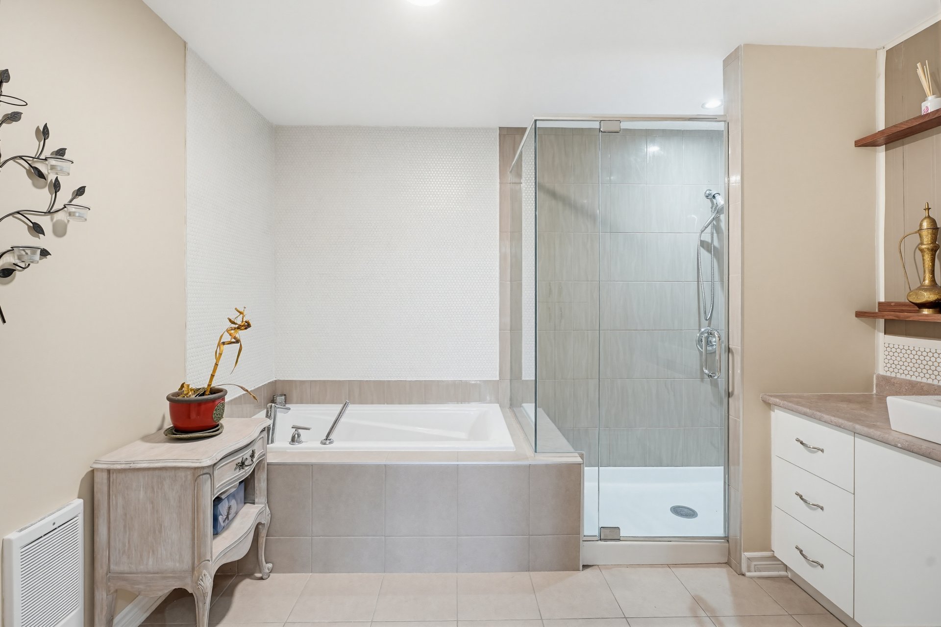 Salle de bains attenante à la CCP