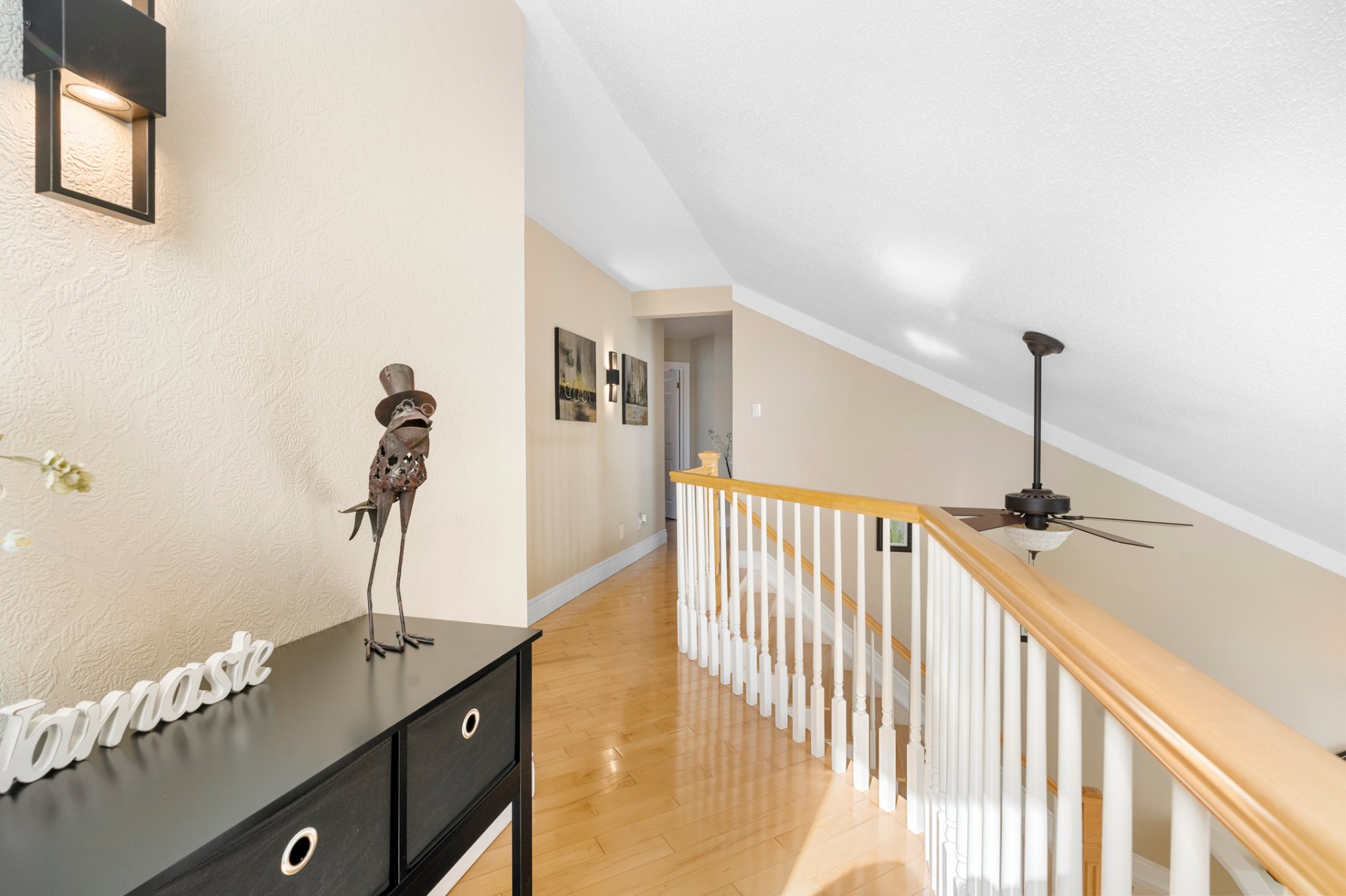 PASAGEWAY - Corridor étage